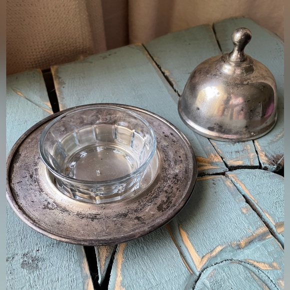 Sauce/butter server. Vintage. Great conversational pc - Picture 1 of 5